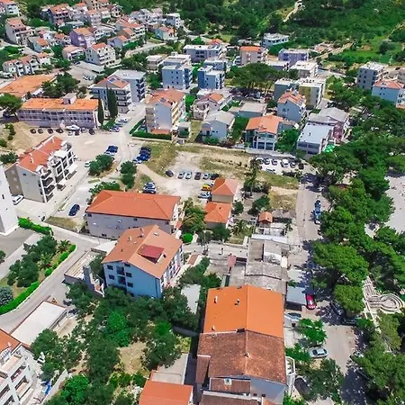 Jelka Apartman Promajna